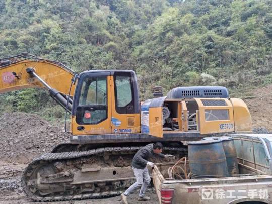 徐工XE370D履带式挖掘机
