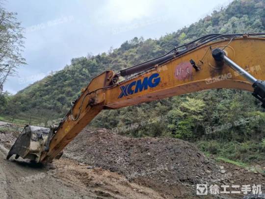 徐工XE370D履带式挖掘机