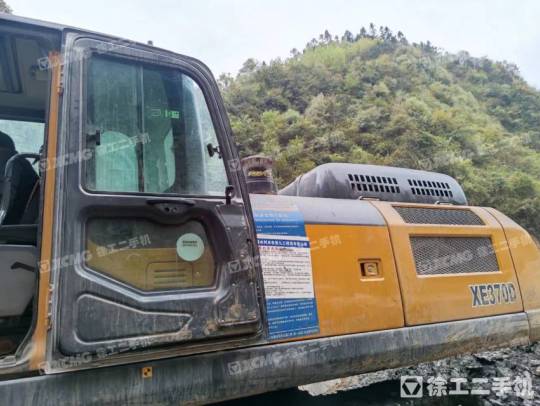 徐工XE370D履带式挖掘机