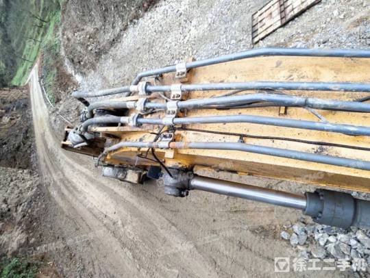 徐工XE370D履带式挖掘机