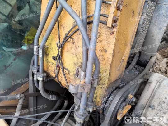 徐工XE370D履带式挖掘机