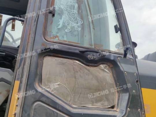 徐工XE370D履带式挖掘机