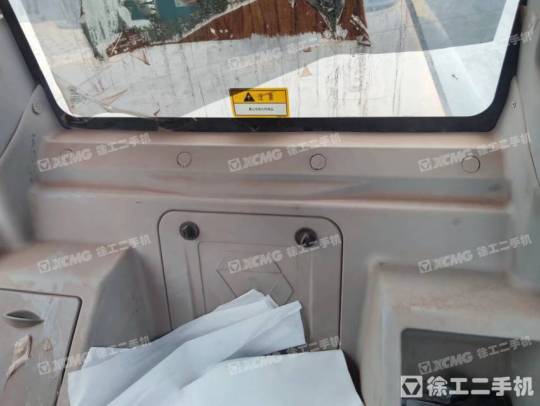 徐工XE370D履带式挖掘机