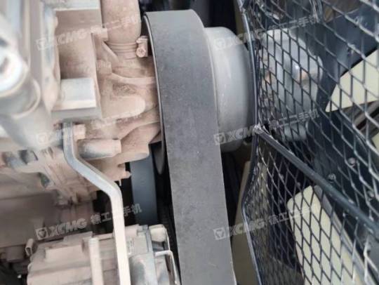 徐工XE370D履带式挖掘机