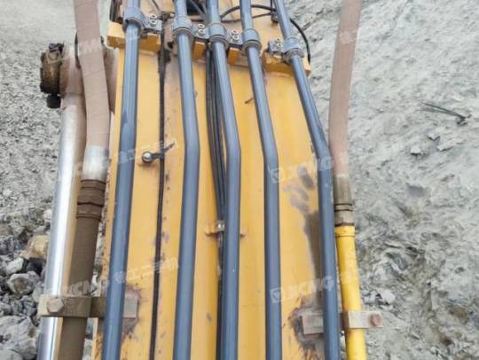 徐工XE370D履带式挖掘机