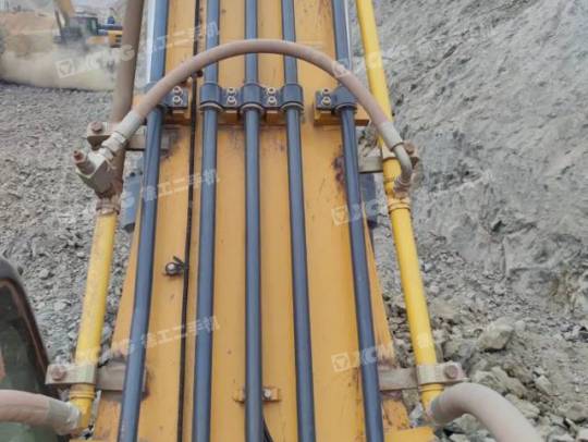 徐工XE370D履带式挖掘机