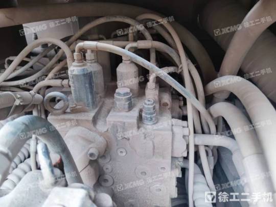 徐工XE370D履带式挖掘机