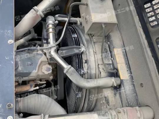 徐工XE370D履带式挖掘机