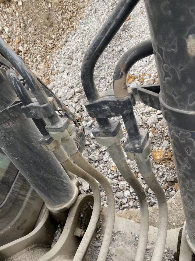 徐工XE370D履帶式挖掘機