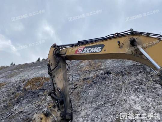 徐工XE370D履带式挖掘机