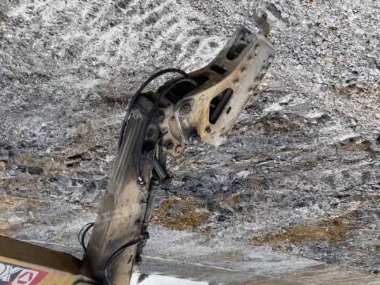 徐工XE370D履带式挖掘机