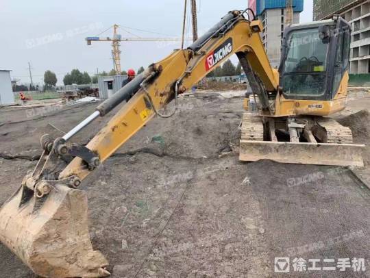 徐工XE60DA履带式挖掘机