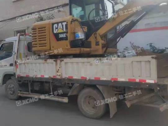 卡特彼勒305.5履带式挖掘机