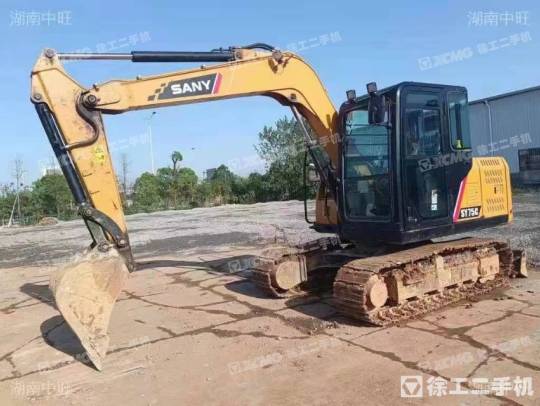 三一重工SY75履带式挖掘机