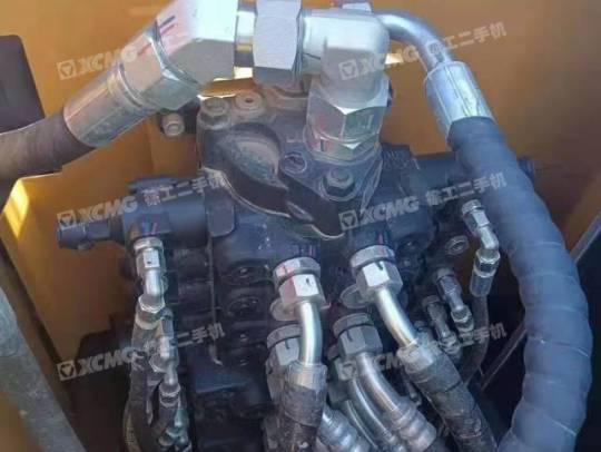 三一重工SY75履带式挖掘机