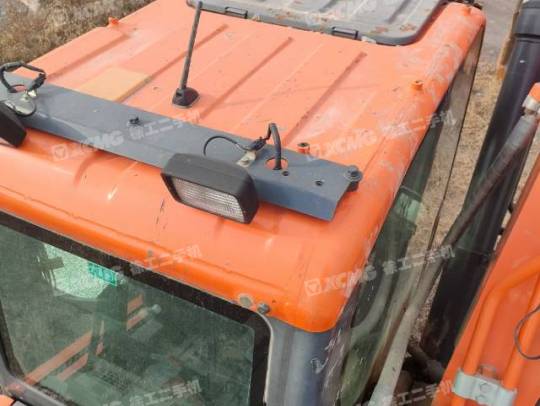 斗山DX380履带式挖掘机