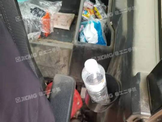 三一重工SY215履带式挖掘机