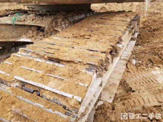 三一重工SY215履带式挖掘机