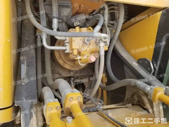 三一重工SY215履带式挖掘机