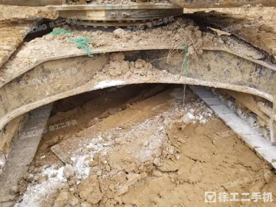 三一重工SY215履带式挖掘机