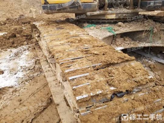 三一重工SY215履带式挖掘机