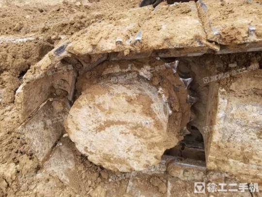 三一重工SY215履带式挖掘机