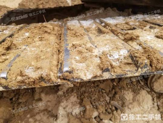 三一重工SY215履带式挖掘机