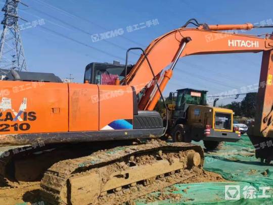 日立ZX200履带式挖掘机