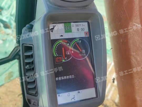 日立ZX200履带式挖掘机