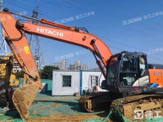 日立ZX200履带式挖掘机