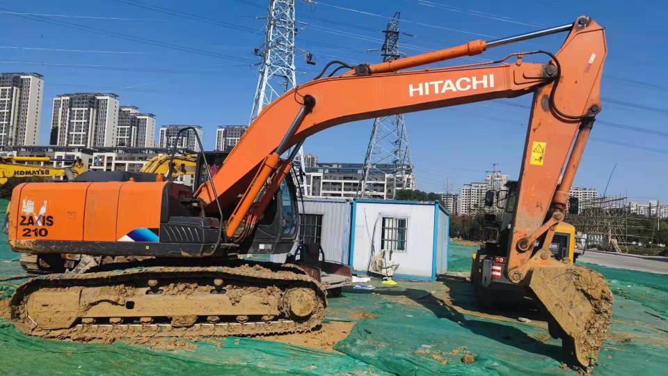 日立ZX200履帶式挖掘機
