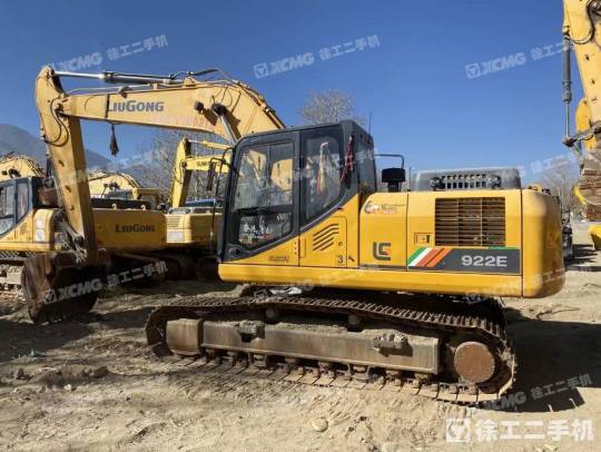 柳工CLG922履带式挖掘机