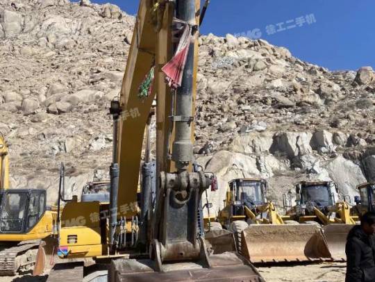 柳工CLG922履带式挖掘机