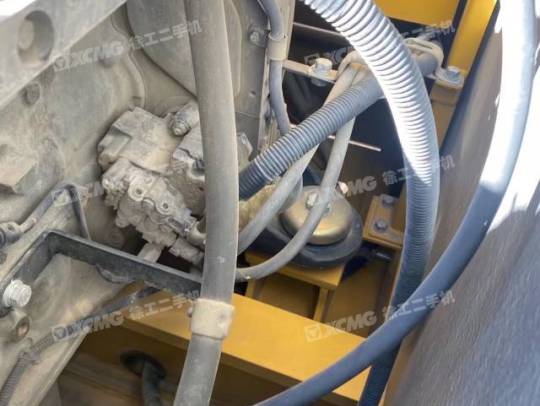 柳工CLG922履带式挖掘机