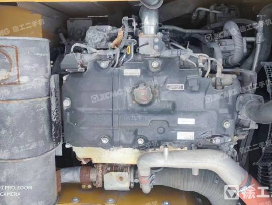 三一重工SY215履带式挖掘机