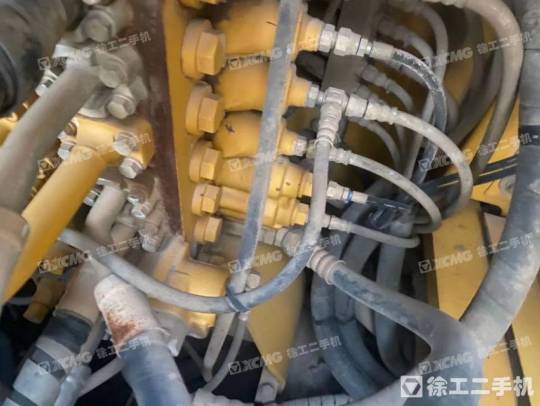 小松PC200-8履带式挖掘机