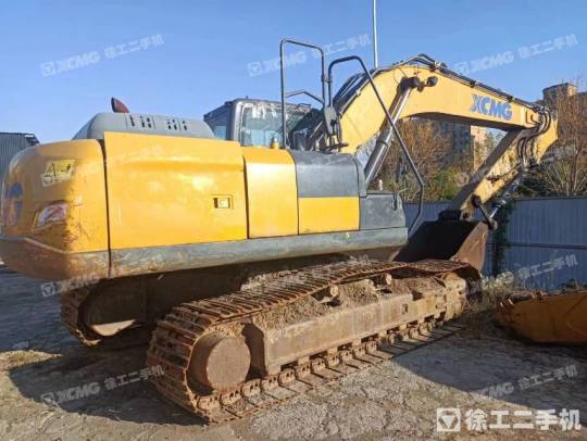 徐工XE215D履带式挖掘机