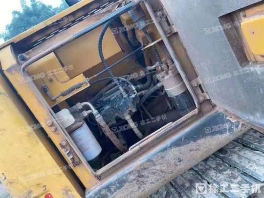 三一重工SY135履带式挖掘机