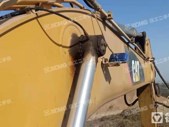 卡特彼勒320D2履带式挖掘机