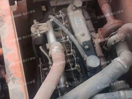 斗山DH220履带式挖掘机