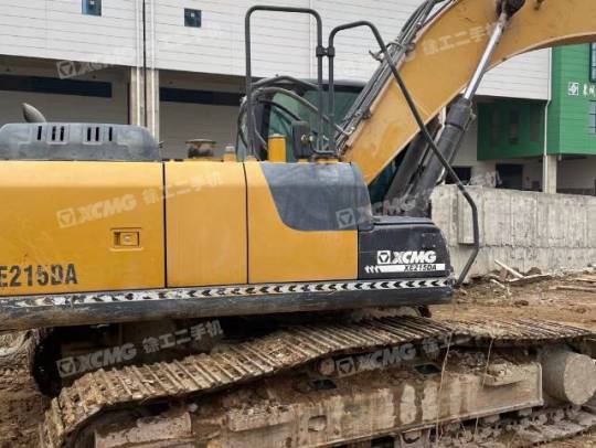 徐工XE215D履带式挖掘机