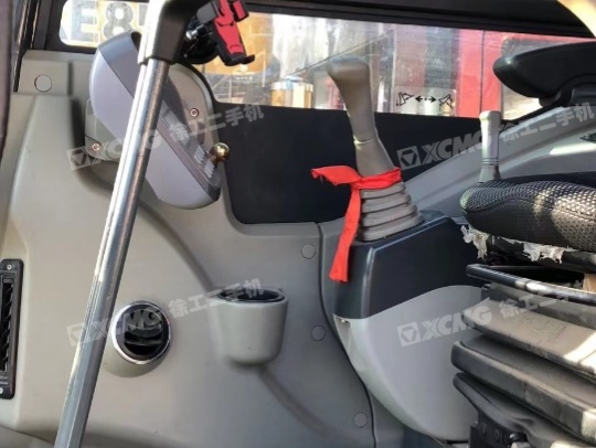 徐工XE60履带式挖掘机