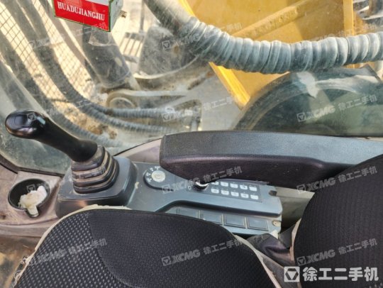 徐工XE550DK履帶式挖掘機