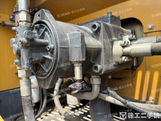 徐工XE380DK履帶式挖掘機(jī)