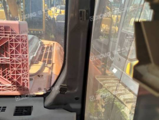 日立ZX200LC履帶式挖掘機