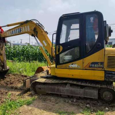 雷沃重工FR65履带式挖掘机