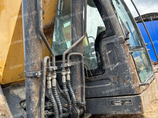 徐工XE215DA履帶式挖掘機