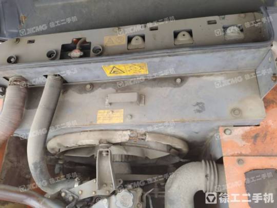 日立ZX240履带式挖掘机