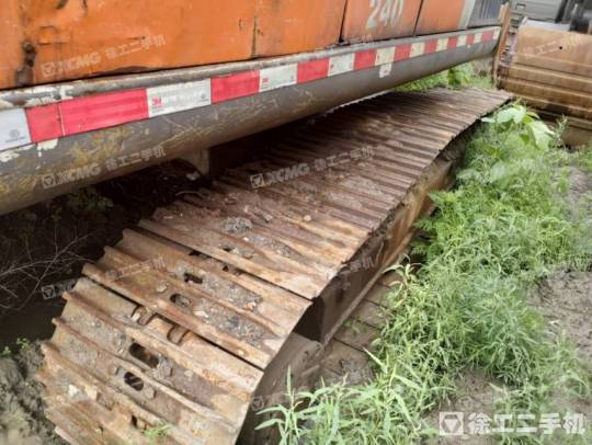 日立ZX240履带式挖掘机