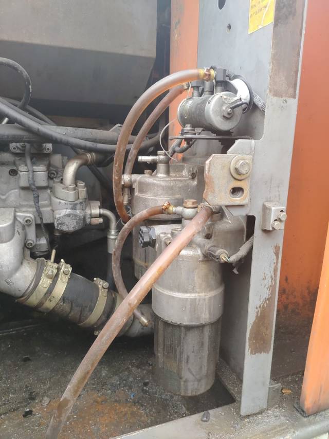 日立ZX240履带式挖掘机